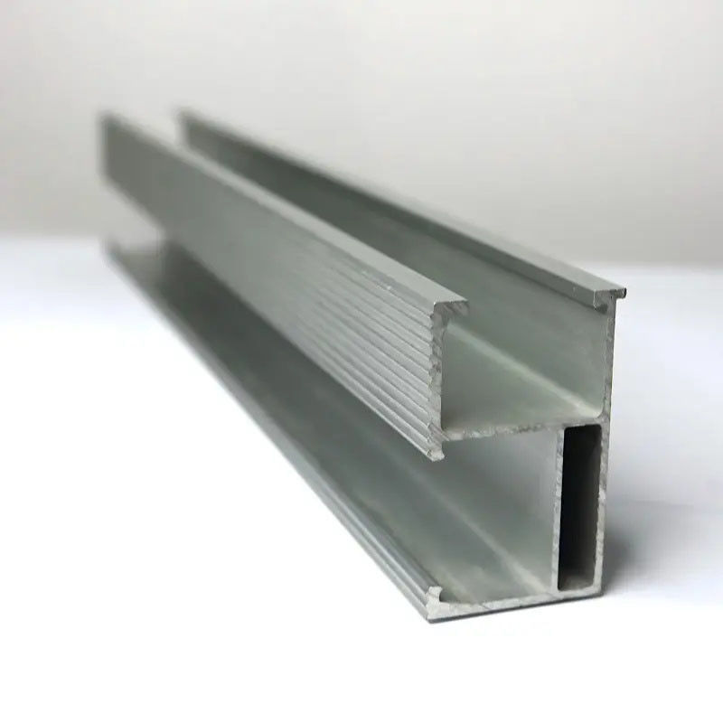 Los rieles solares Pv de aleación de aluminio para una fuerte resistencia al viento y una fácil instalación de abrazaderas