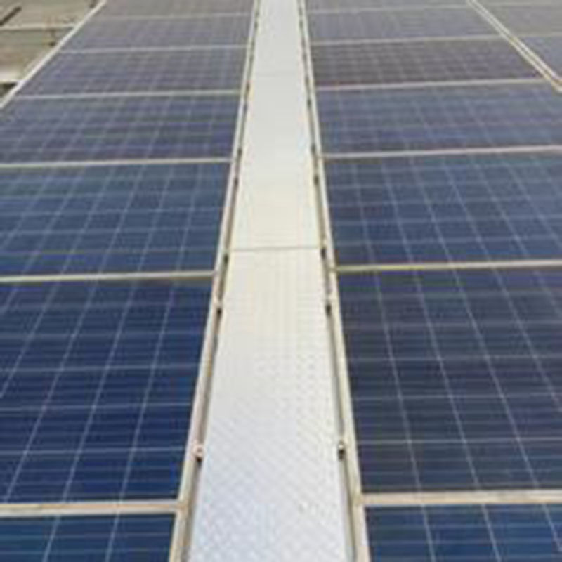 2.5 Lbs Metal Solar Rooftop Walkway Interlocking System 0.5 Inches UV Resistance