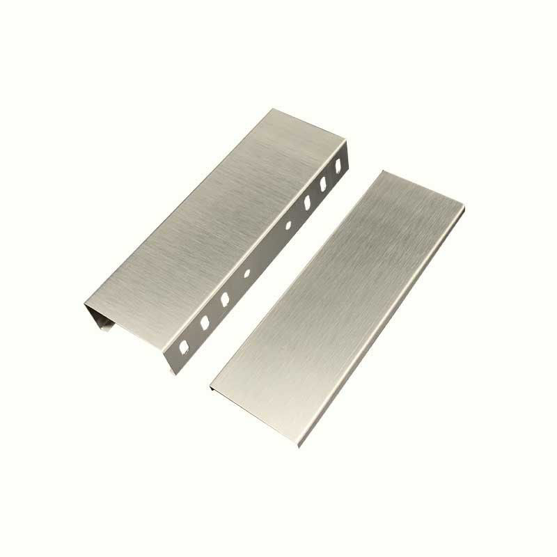 900mm Heavy Duty Wall Mount Galvanized C Channel Wireway Cable Tray Wire And Cable Management Load 100Kg