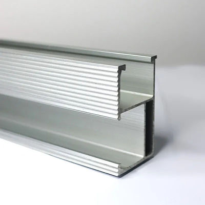 Los rieles solares Pv de aleación de aluminio para una fuerte resistencia al viento y una fácil instalación de abrazaderas
