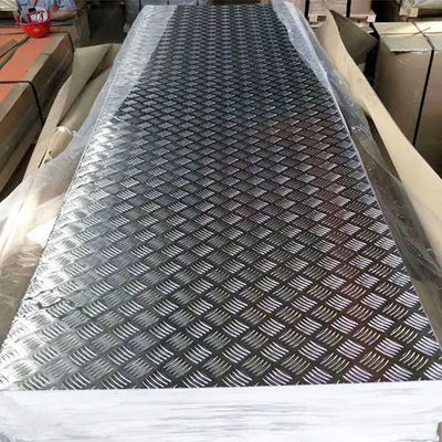 Silver Gray Solar Panel Walkway For Fire Resistant Rooftop Installation